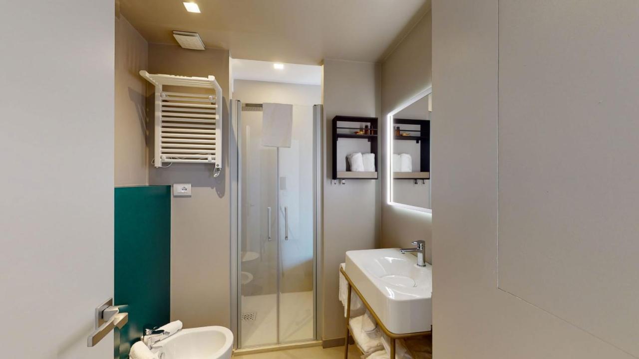 Diva Hotel Lignano - Adults Only Lignano Sabbiadoro Exterior foto