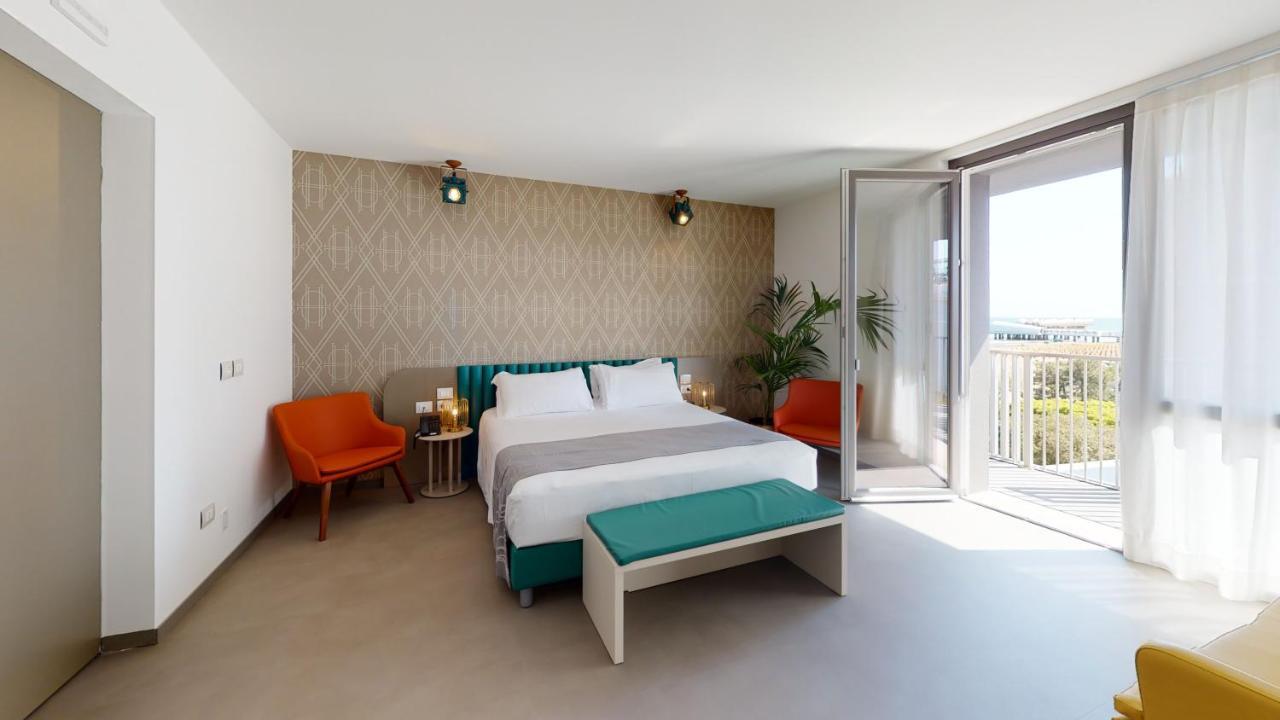 Diva Hotel Lignano - Adults Only Lignano Sabbiadoro Exterior foto